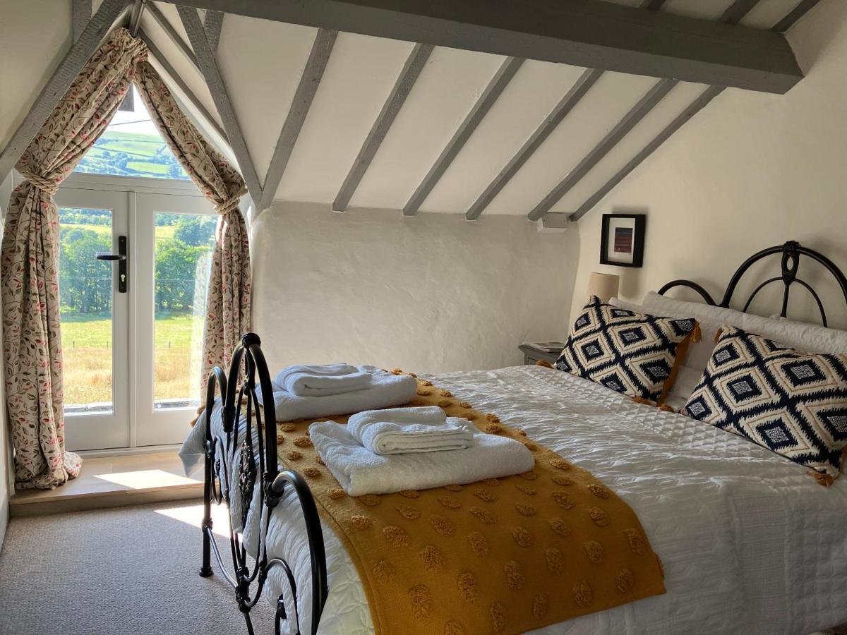 Hares Hideaway At Coed Moelfa Bed & Breakfast Corwen Ngoại thất bức ảnh