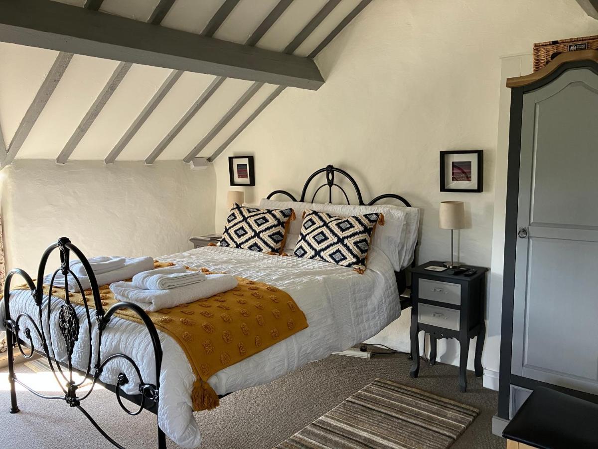 Hares Hideaway At Coed Moelfa Bed & Breakfast Corwen Ngoại thất bức ảnh
